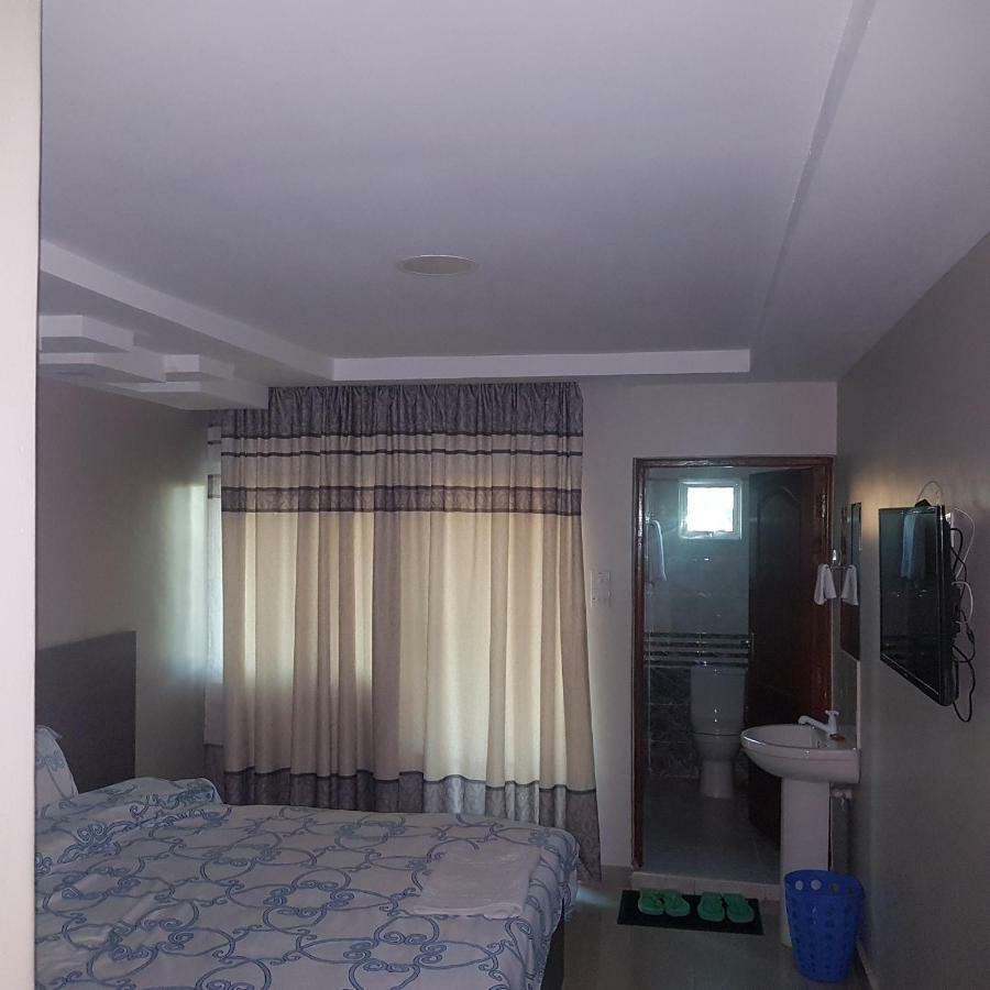 Adala Motel Meru Екстер'єр фото